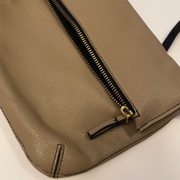 Tan crossbody bag - Picture 2 of 4
